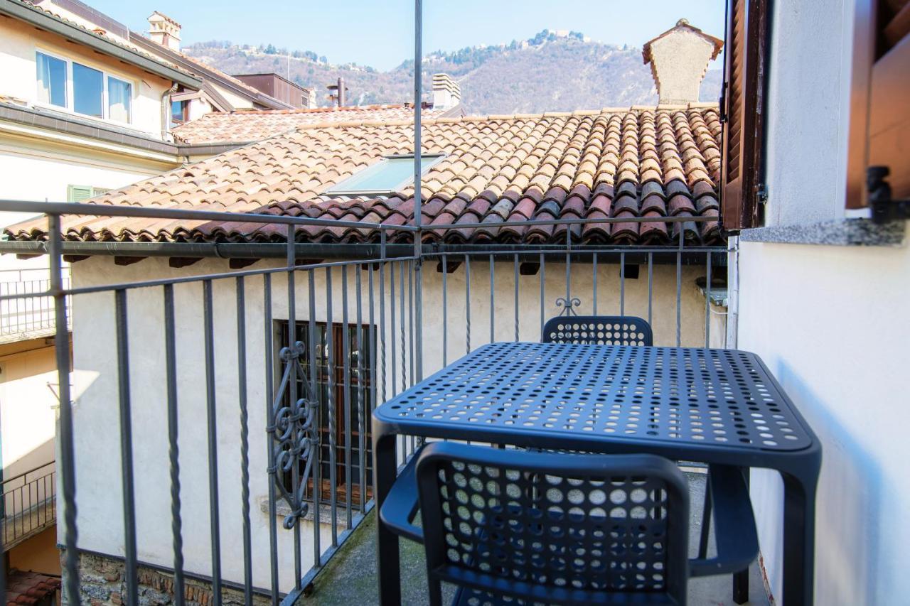 Barbablue Flat - The House Of Travelers Apartman Como Kültér fotó