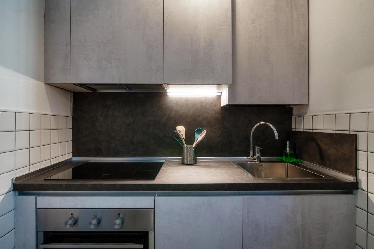 Barbablue Flat - The House Of Travelers Apartman Como Kültér fotó