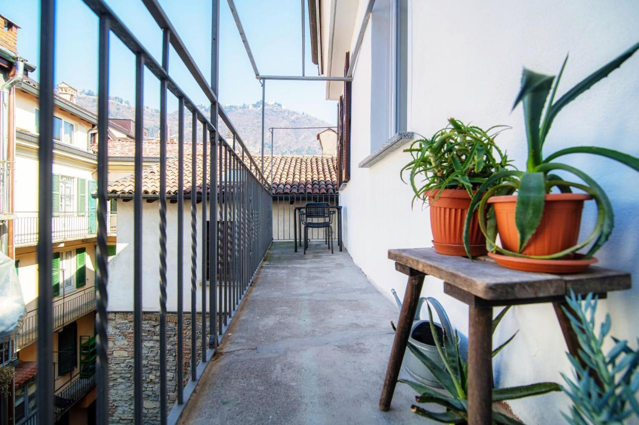 Barbablue Flat - The House Of Travelers Apartman Como Kültér fotó